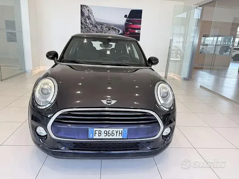 Usata Mini Cooper 136 CV (100 kW) 2016 Nero Utilitaria