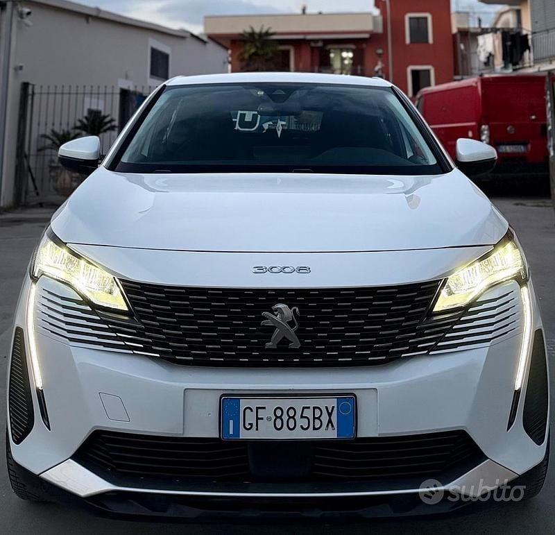 Usata Peugeot 3008 130 CV (95 kW) 2021 Bianco SUV