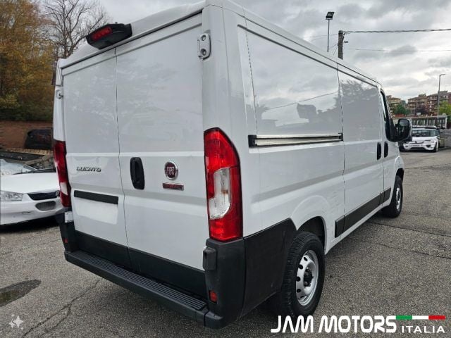 Usata Fiat Ducato 33 120 CV (88 kW) 2020 Bianco pastello Furgone