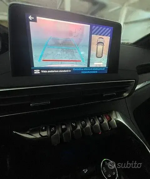 Usata Peugeot 3008 GT-line 120 CV (88 kW) 2017 Verde SUV