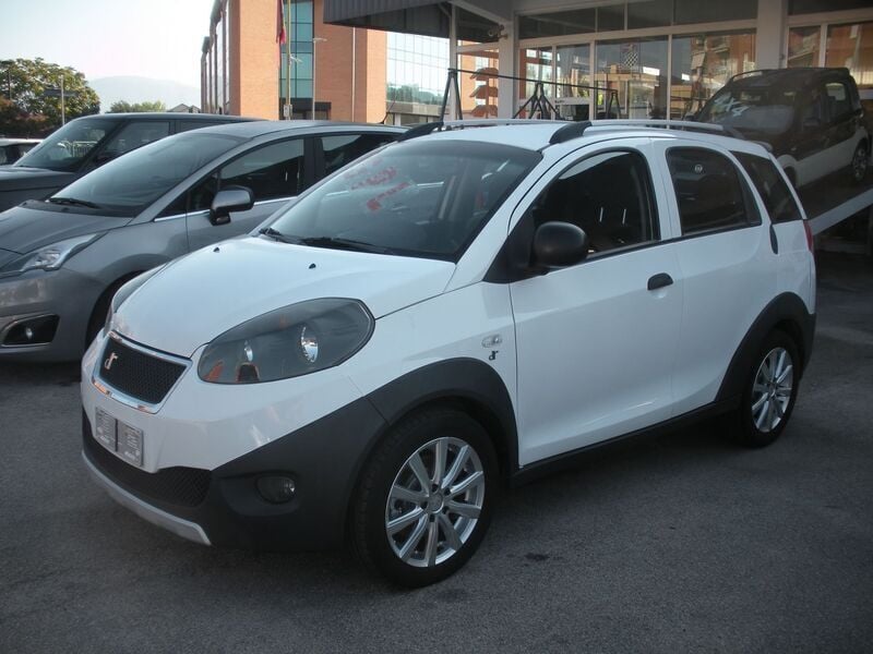 Bianco Usata 2023 DR DR 1.0 Due volumi | 6800 € (Super prezzo) - Immagine 1/4