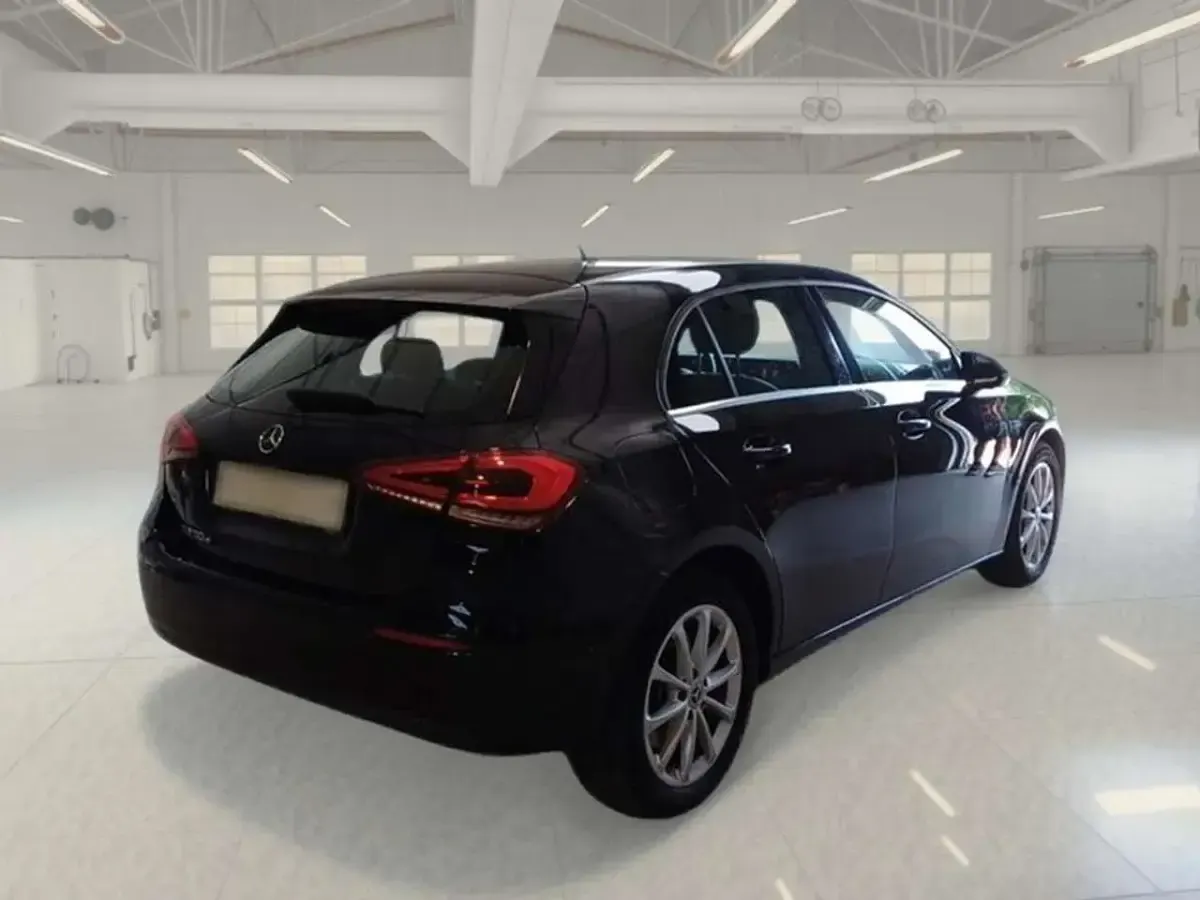 Usata Mercedes A250 Business 160 CV (117 kW) 2021 Nero Berlina