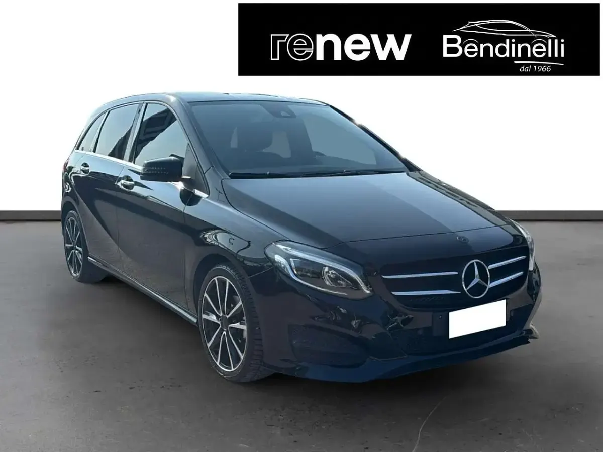Usata Mercedes B180 109 CV (80 kW) 2016 Nero Monovolume