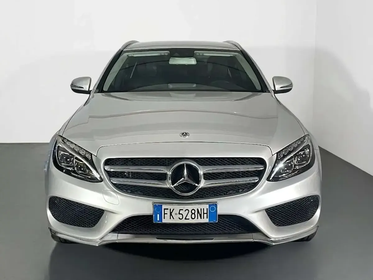Usata Mercedes C220 AMG 170 CV (125 kW) 2017 Iridium Station wagon