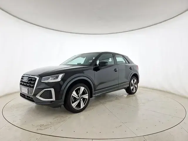Usata Audi Q2 Advanced Plus 190 CV (139 kW) 2022 Nero brillante SUV