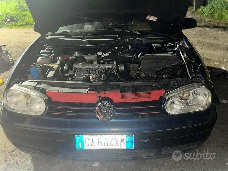 Usata VW Golf IV 115 CV (84 kW) 2002 Blu Berlina
