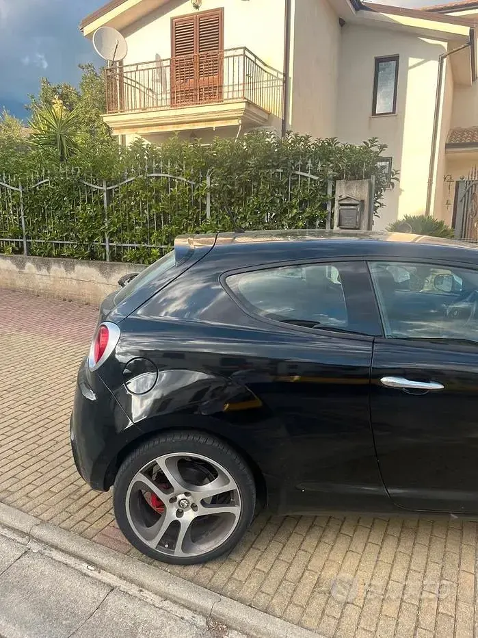 Usata Alfa Romeo MiTo 85 CV (62 kW) 2012 Nero Utilitaria