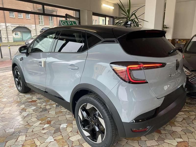 Be stile milano grigio nero Nuova 2025 Renault Captur Techno SUV | 25.500 € (Cara) - Immagine 1/4