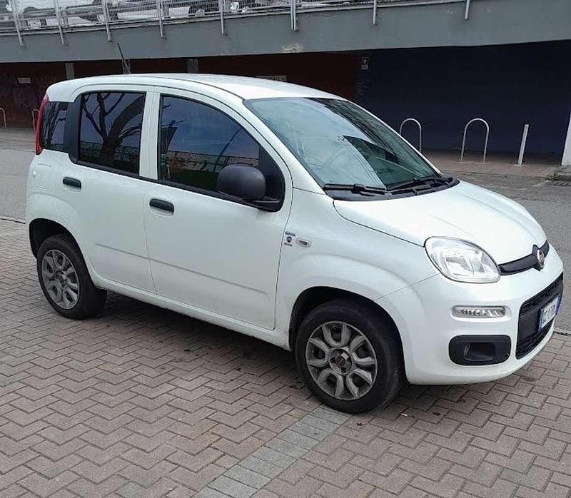 Usata Fiat Panda Pop 71 CV (52 kW) 2020 Bianco Utilitaria