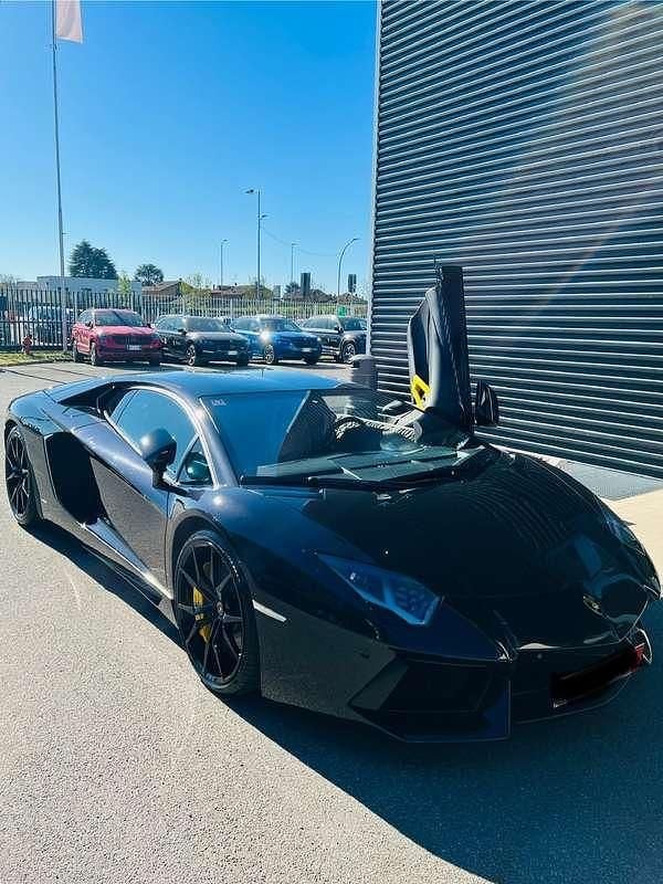 Usata Lamborghini Aventador 700 CV (514 kW) 2012 Nero Coupé