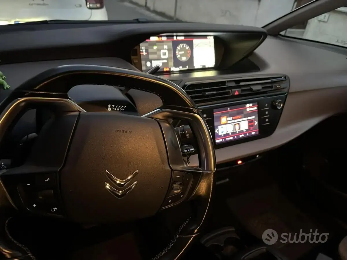 Begagnad Citroën C4 Picasso 120 HK (88 kW) 2018 Minibuss