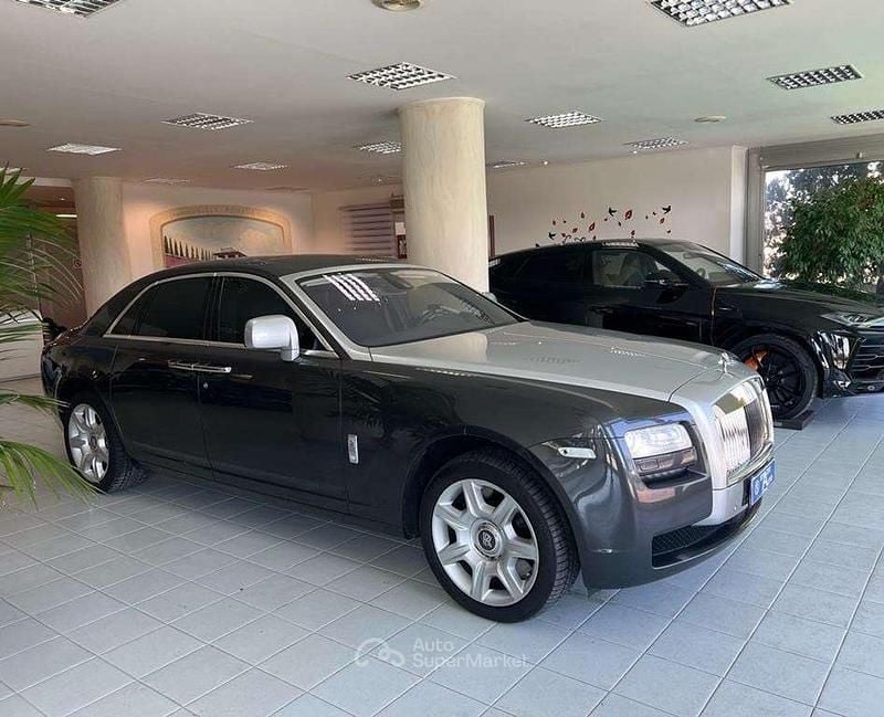 Usata Rolls Royce Ghost 571 CV (419 kW) 2013 Argento Berlina