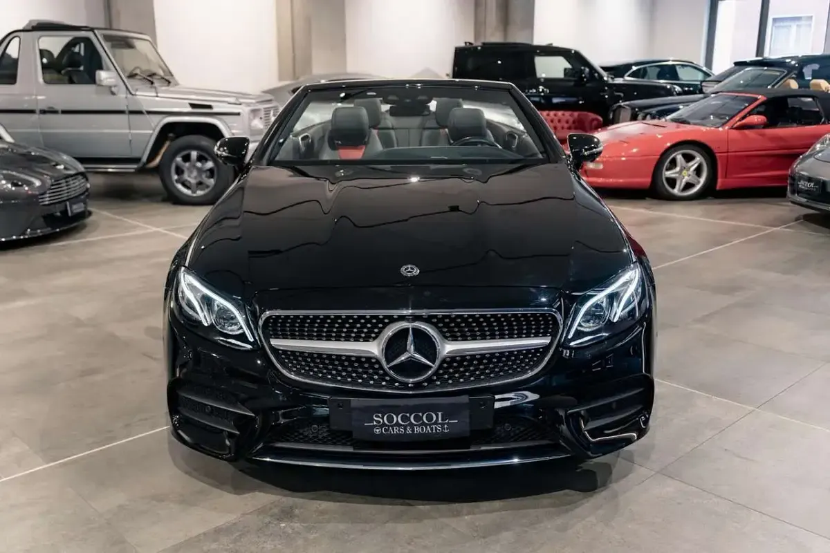 Usata Mercedes E450 AMG line 367 CV (269 kW) 2019 Nero Cabrio