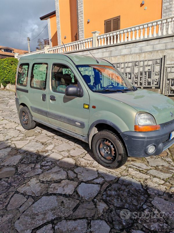 Usata 2002 Renault Kangoo Monovolume | 6000 € - Immagine 1/4