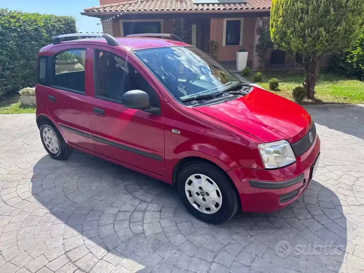 Usata Fiat Panda 69 CV (50 kW) 2011 Rosso Utilitaria