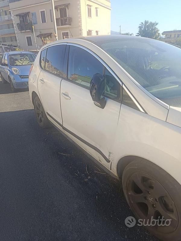 Usata Peugeot 3008 112 CV (82 kW) 2011 Bianco Station wagon