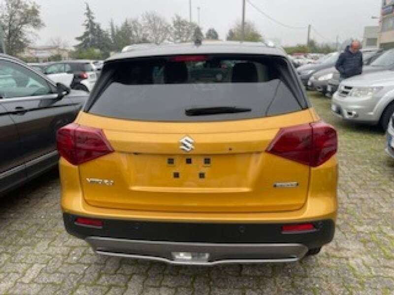 Nuova Suzuki Vitara 129 CV (94 kW) 2025 Argento SUV