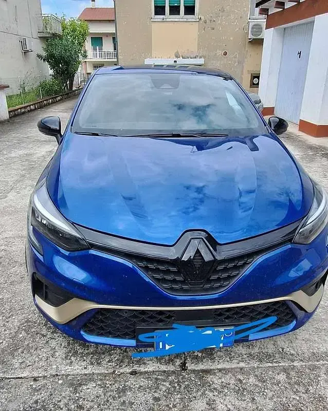 Usata Renault Clio V Engineered 91 CV (66 kW) 2023 Blu/azzurro Berlina