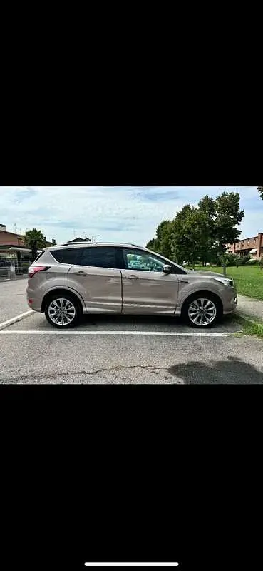 Usado Ford Kuga Vignale 179 CV (131 kW) 2018 SUV