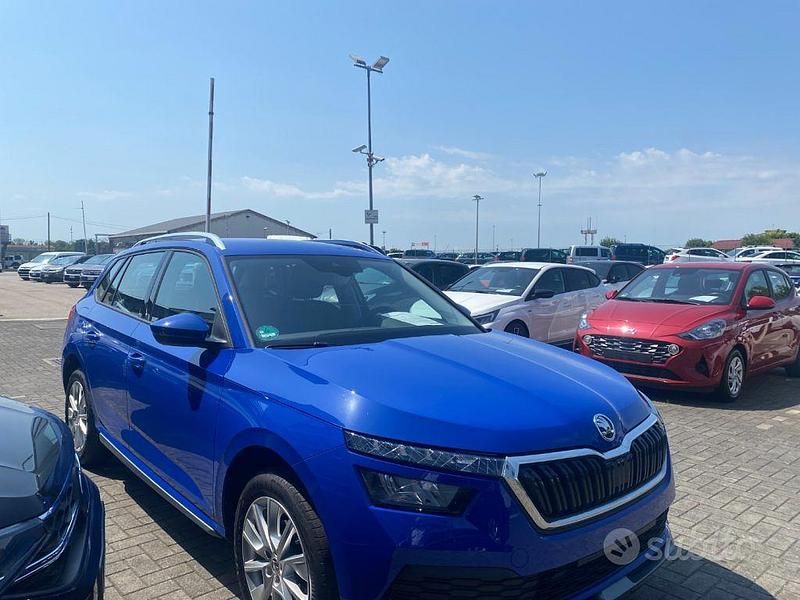 Usata Skoda Kamiq Style 90 CV (66 kW) 2021 Blu mediterraneo SUV
