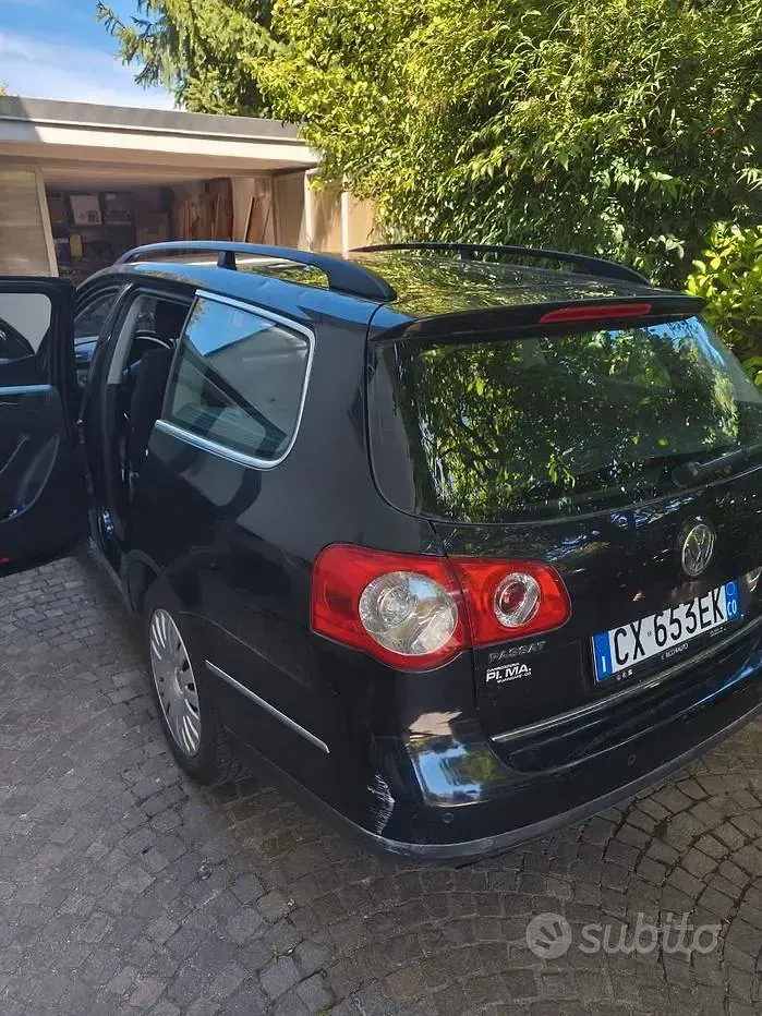 Usata VW Passat 150 CV (110 kW) 2006 Nero Station wagon