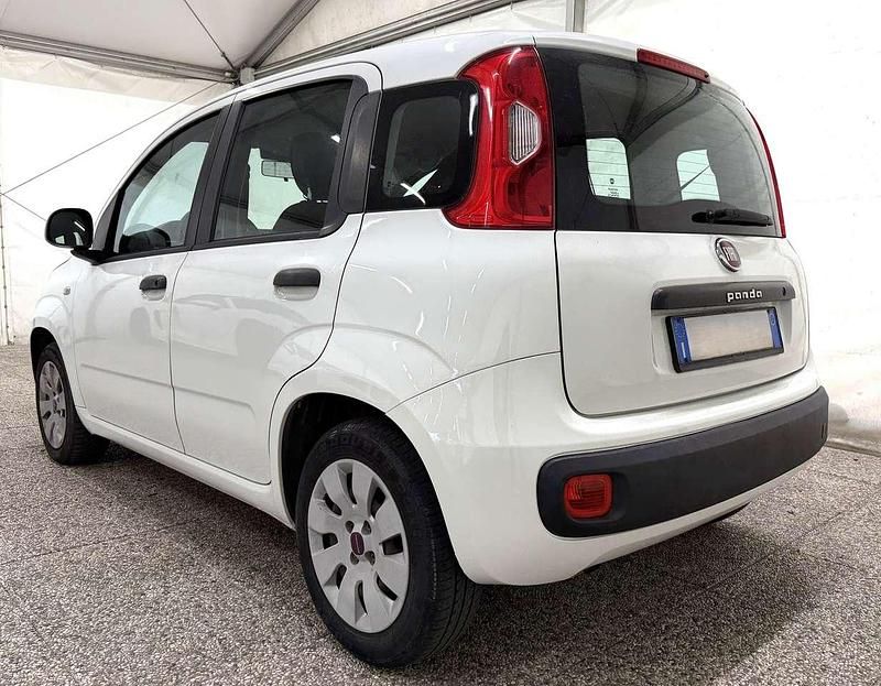 Usata Fiat Panda Lounge 69 CV (50 kW) 2013 Bianco Utilitaria