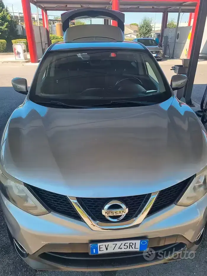 Usata Nissan Qashqai Acenta 110 CV (80 kW) 2014 Grigio SUV
