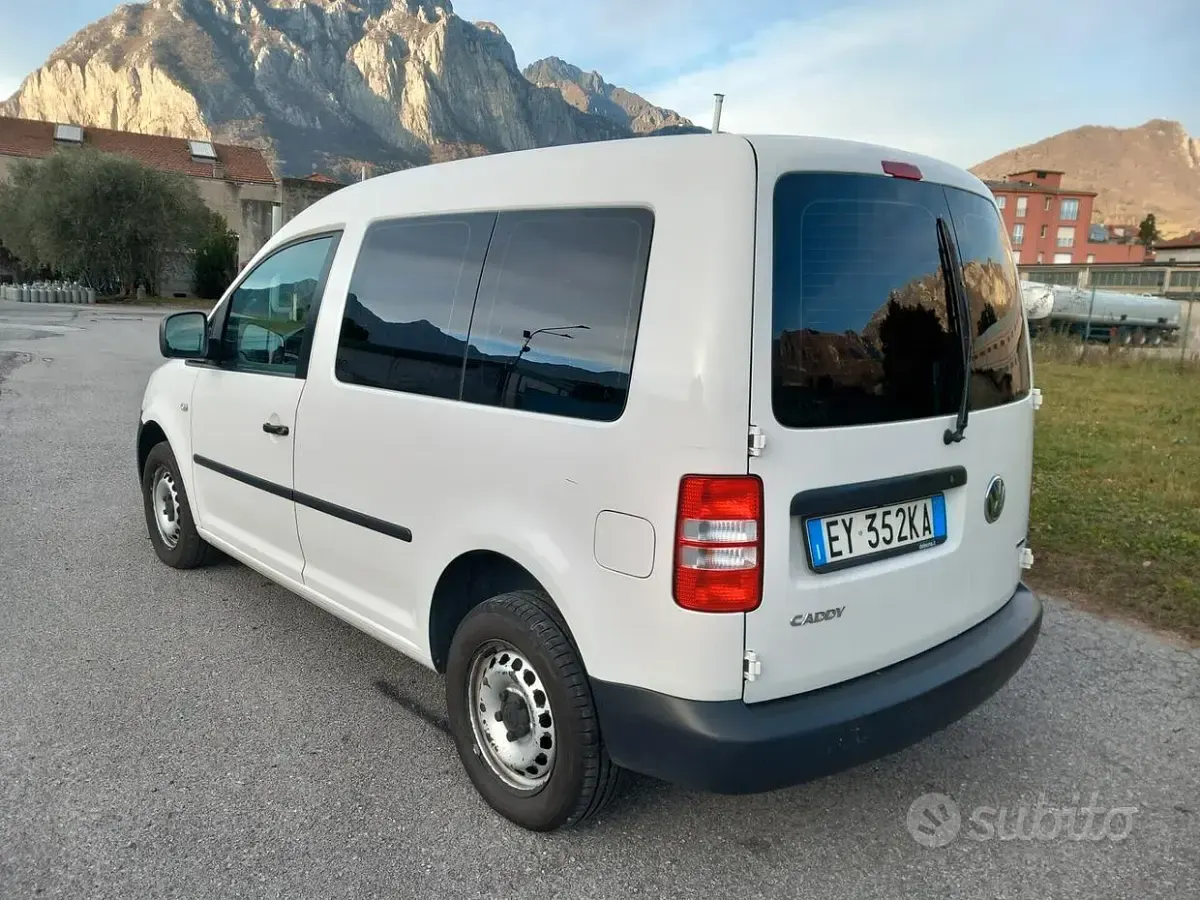 Usata VW Caddy 109 CV (80 kW) 2015 Bianco Monovolume