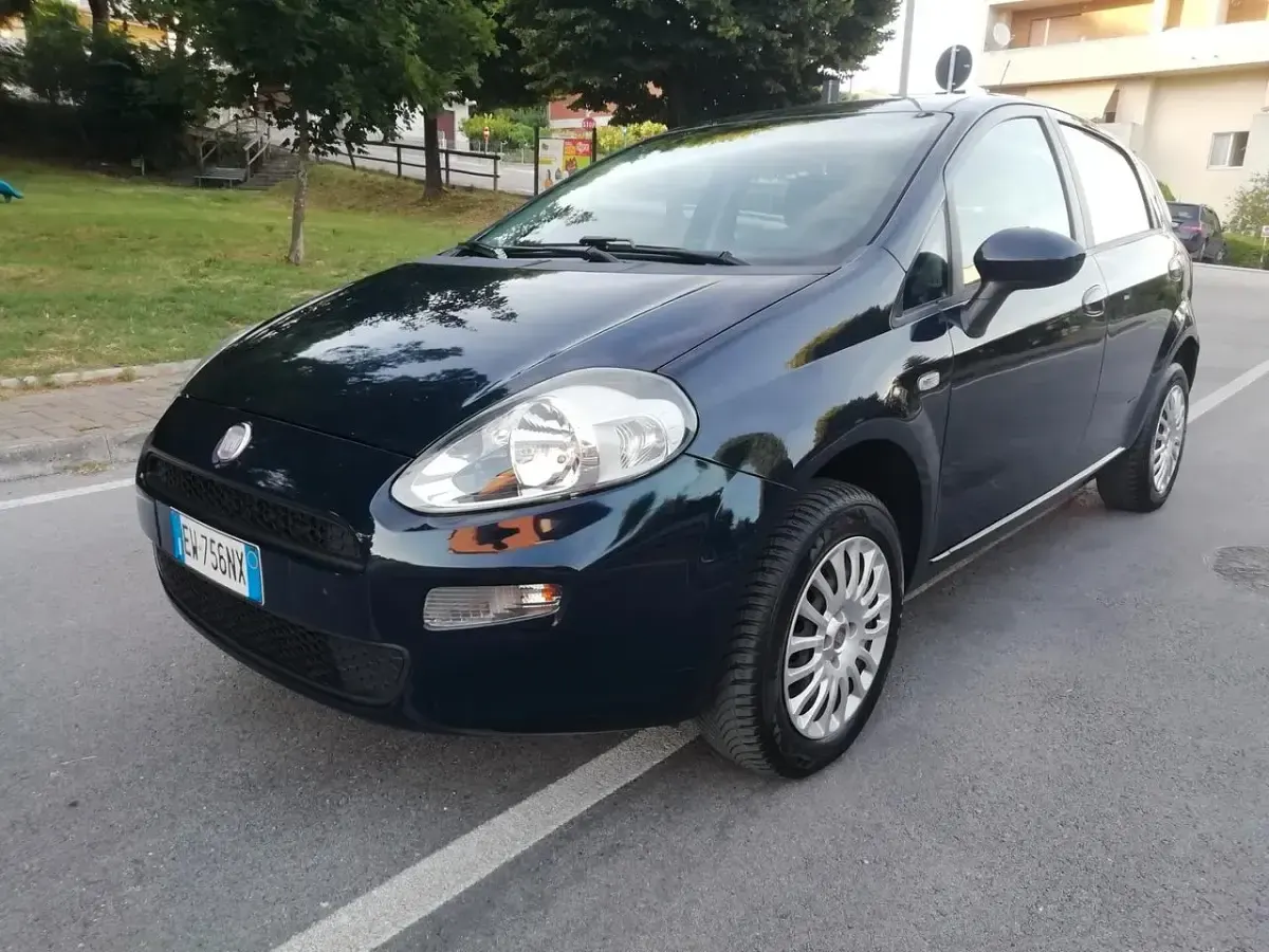 Usata Fiat Punto Street 70 CV (51 kW) 2014 Utilitaria