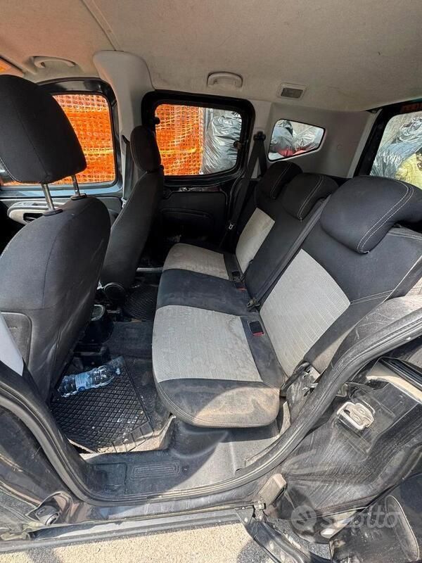 Usata Fiat Qubo Trekking 75 CV (55 kW) 2015 Blu Monovolume