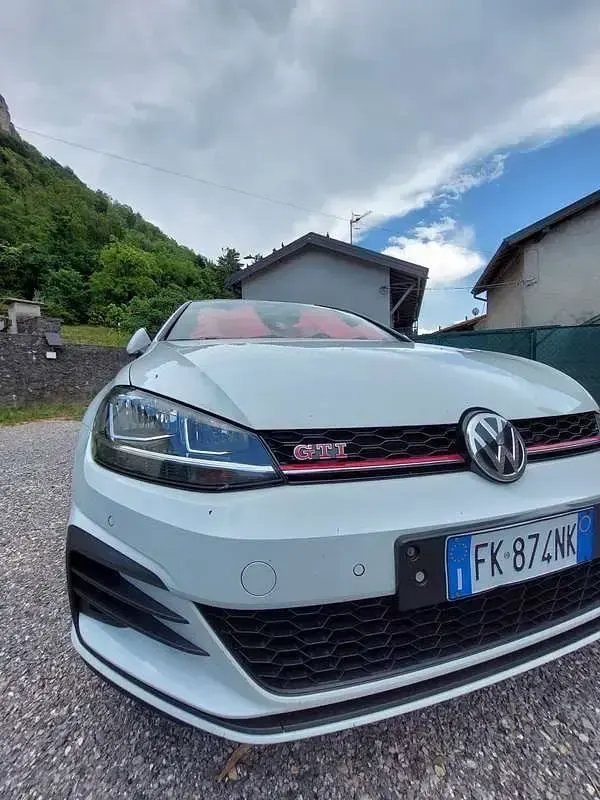 Usata VW Golf VII GTI 245 CV (180 kW) 2017 Berlina