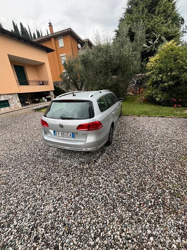 Usata VW Passat 140 CV (102 kW) 2014 Grigio Berlina
