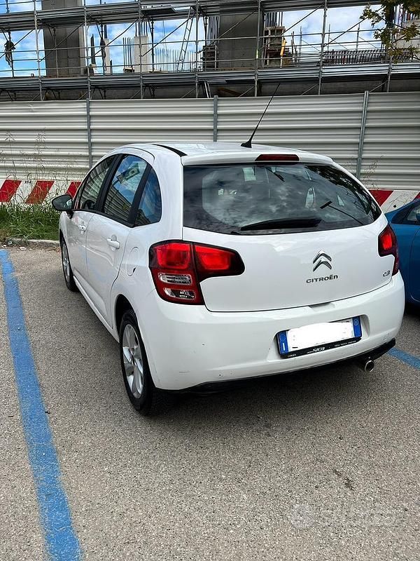 Usata Citroën C3 Business Class 68 CV (50 kW) 2011 Bianco Utilitaria
