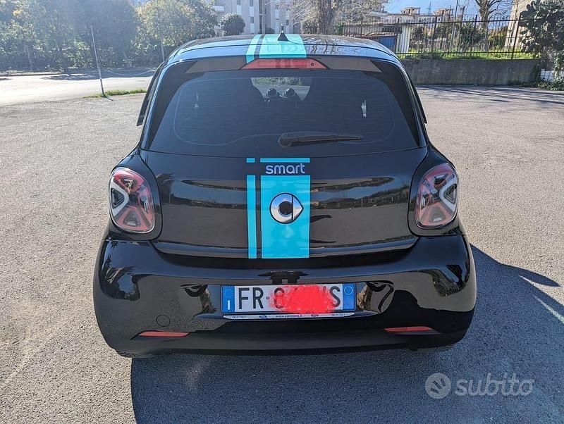 Nero Usata 2017 Smart ForFour Utilitaria | 9500 € (Buon prezzo) - Immagine 1/4