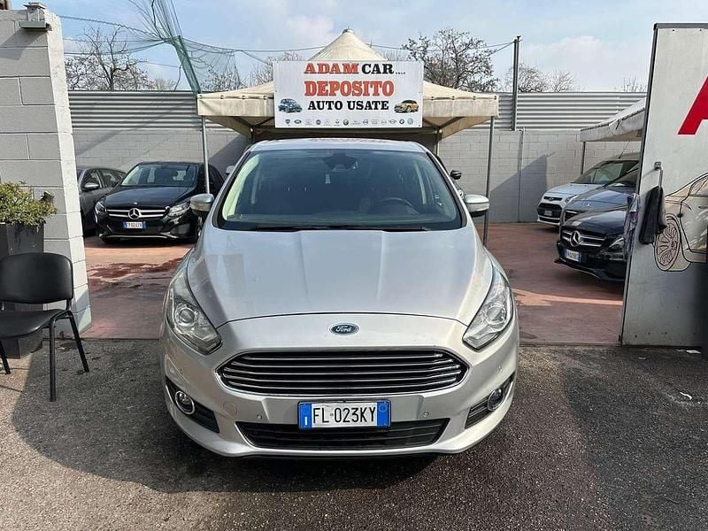 Usata Ford S-MAX Vignale 150 CV (110 kW) 2017 Argento Monovolume