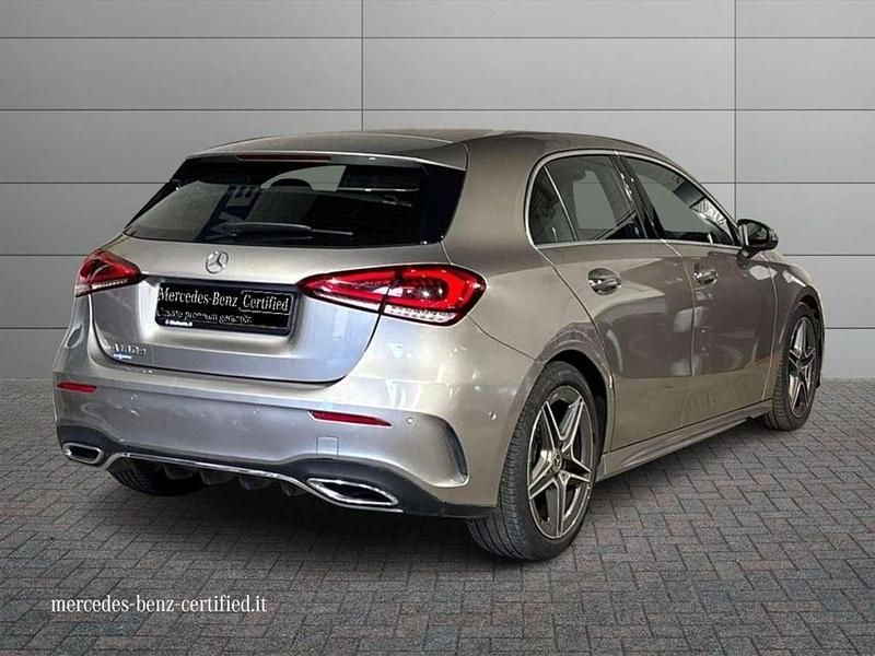 Usata Mercedes A180 Premium 116 CV (85 kW) 2020 Argento mojave Berlina