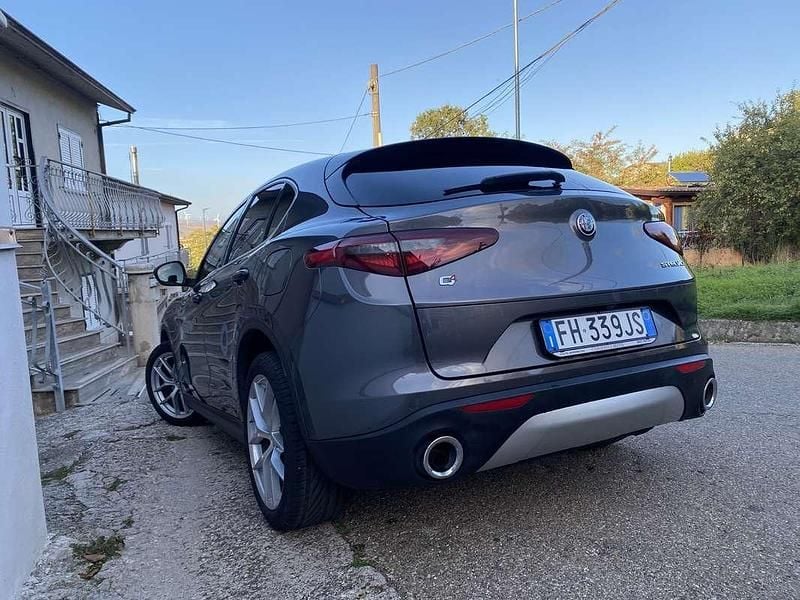 Usata 2017 Alfa Romeo Stelvio Executive SUV | 17.899 € (Super prezzo) - Immagine 1/4