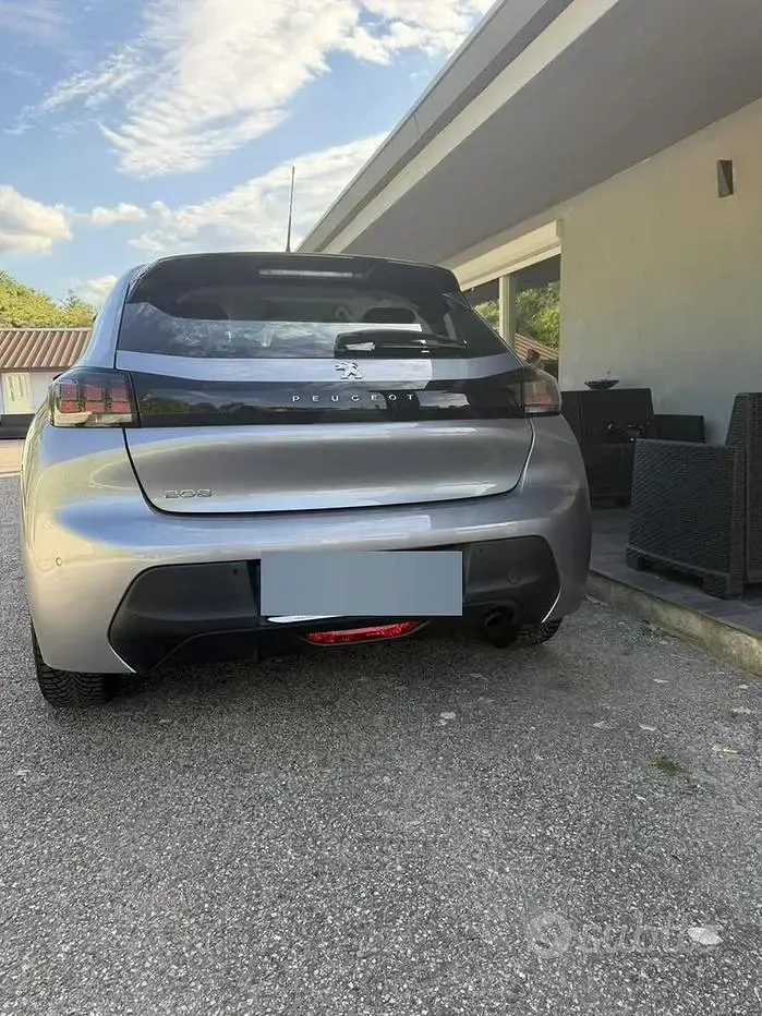 Usata Peugeot 208 75 CV (55 kW) 2021 Grigio Utilitaria