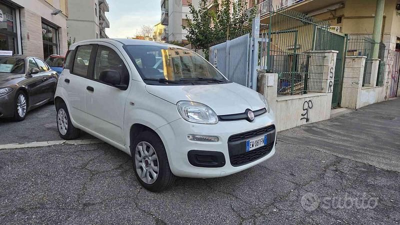 Usata Fiat Panda Easy 84 CV (61 kW) 2014 Bianco Berlina