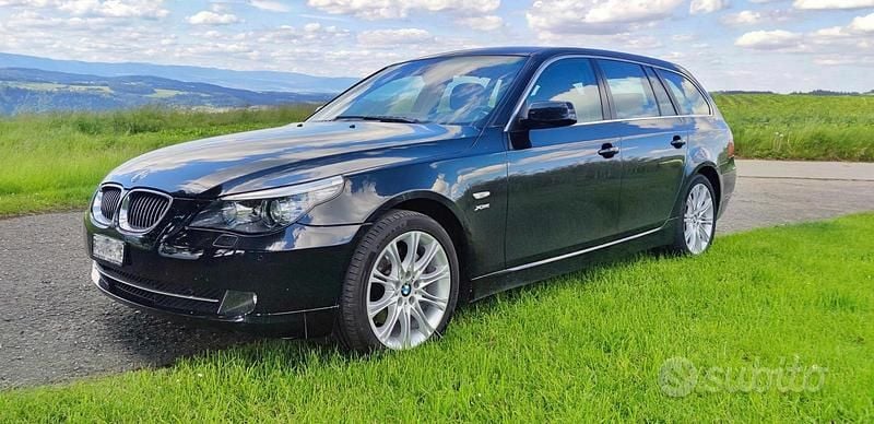 Usata BMW 525 197 CV (144 kW) 2008 Nero Station wagon