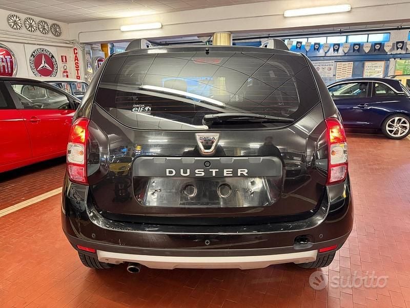 Usata Dacia Duster 125 CV (91 kW) 2018 Nero SUV