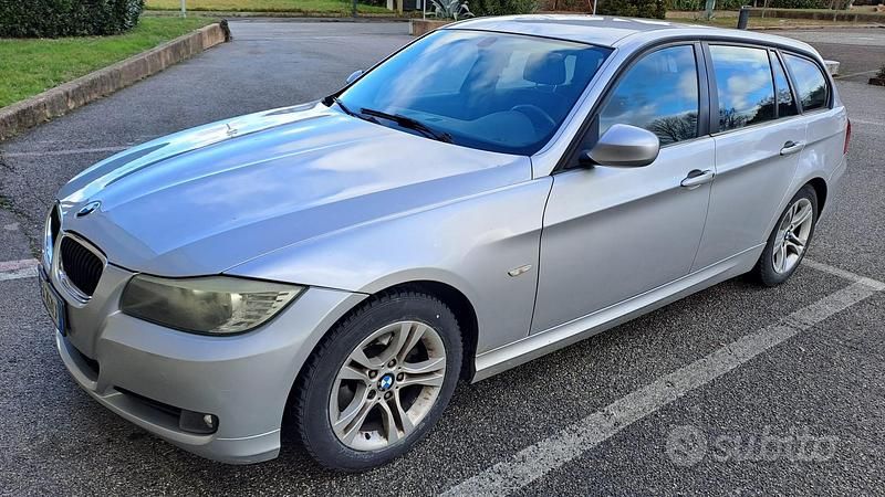 Usata BMW 320 177 CV (130 kW) 2009 Grigio Station wagon