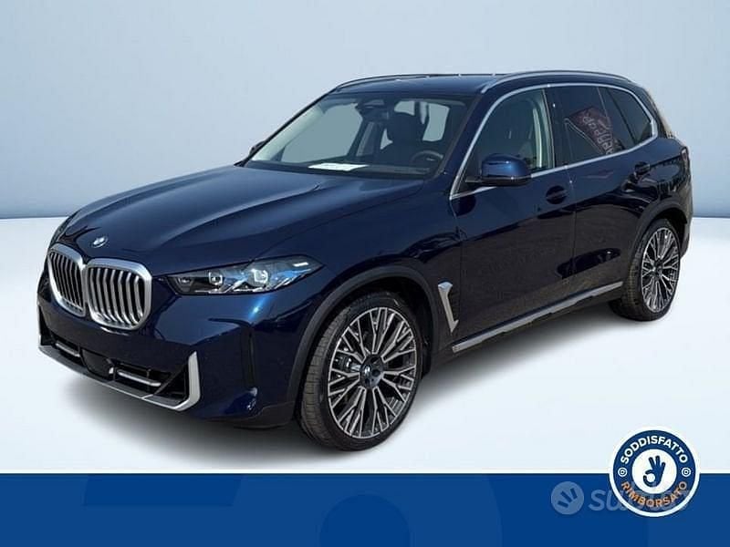 Blu Nuova 2025 BMW X5 Comfort Edition SUV | 91.610 € (Cara) - Immagine 1/3