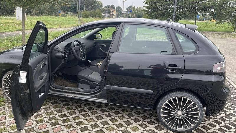 Usata Seat Ibiza Sport 80 CV (58 kW) 2007 Berlina