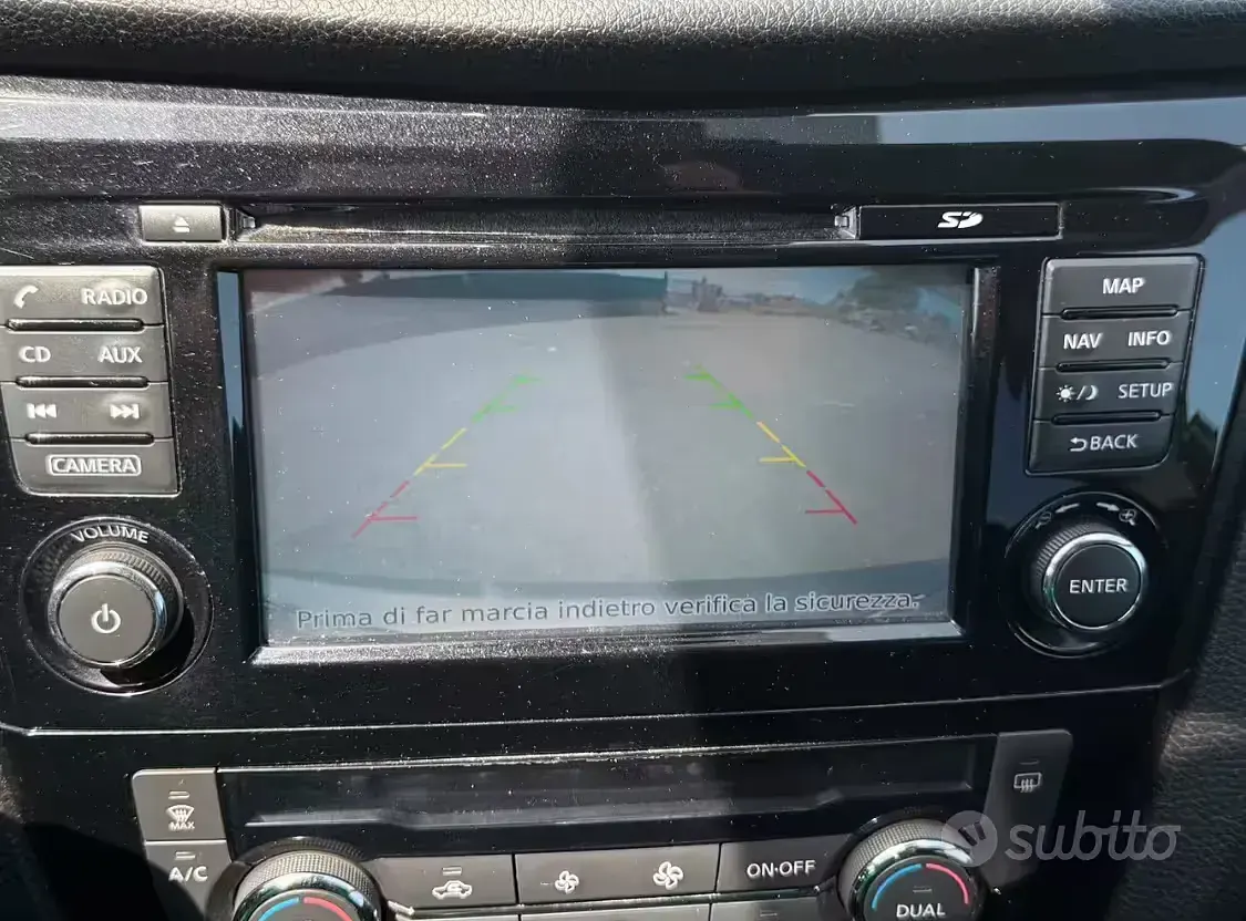 Usata Nissan Qashqai Acenta 110 CV (80 kW) 2015 Grigio SUV