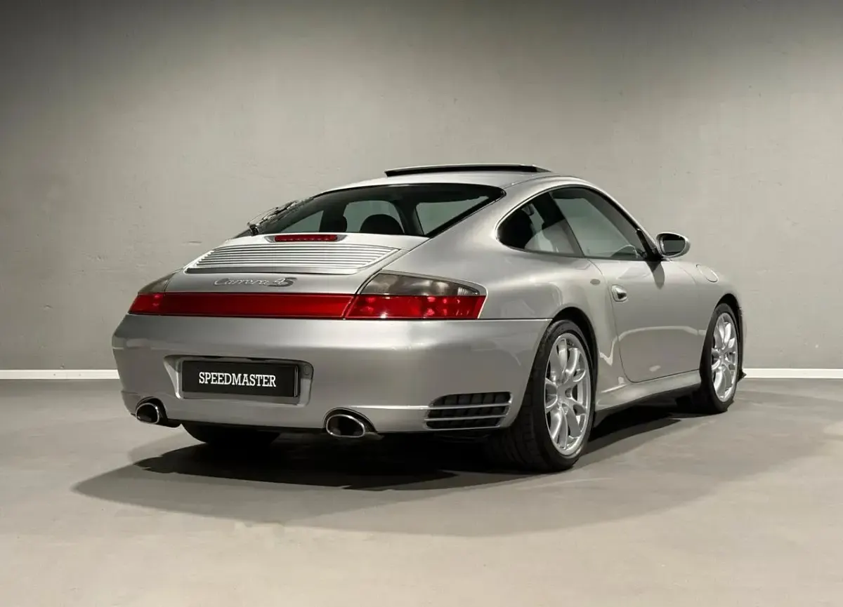 Usata Porsche 911 Carrera 4S 320 CV (235 kW) 2004 Arctic silver met. Coupé