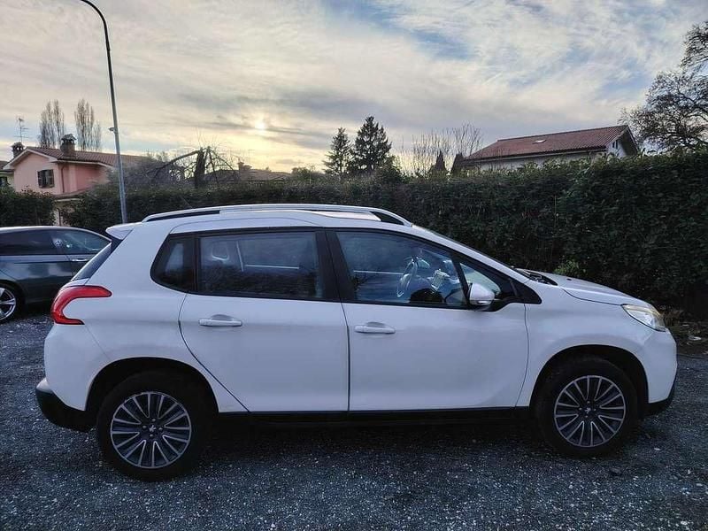 Usata Peugeot 2008 Allure 92 CV (67 kW) 2013 Bianco SUV