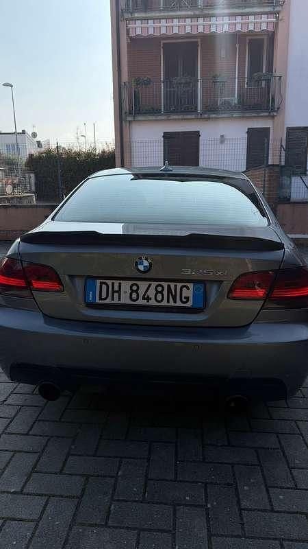 Usata BMW 325 218 CV (160 kW) 2007 Grigio Coupé