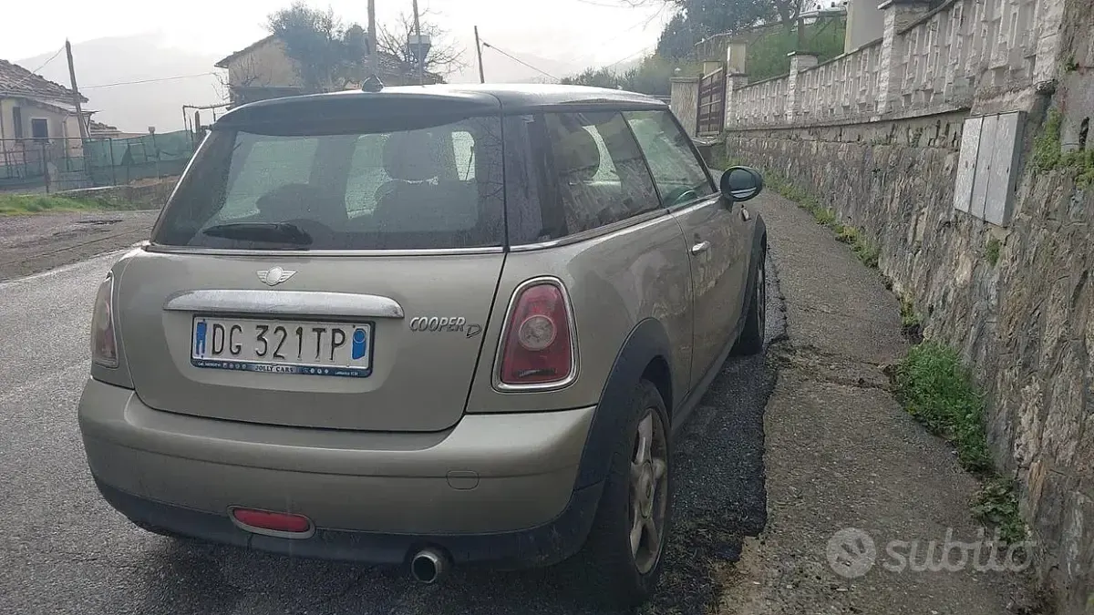 Usata Mini Cooper D 109 CV (80 kW) 2007 Utilitaria