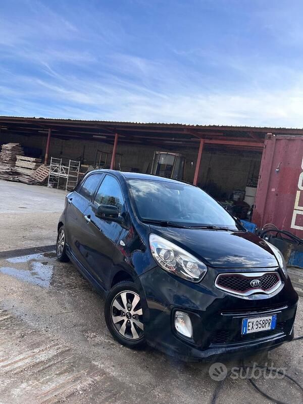 Usata 2015 Kia Picanto Due volumi | 6000 € (Buon prezzo) - Immagine 1/4